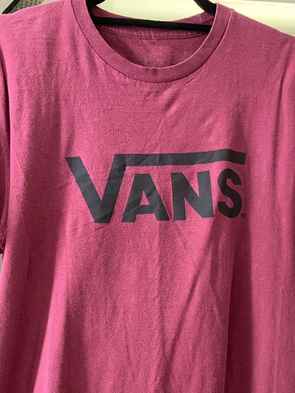 Burgundy red wine vans graphic t shirt large